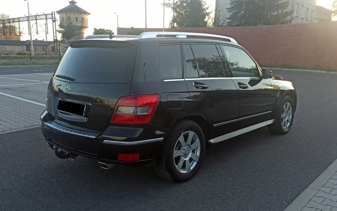 Mercedes-Benz GLK cena 52900 przebieg: 240000, rok produkcji 2010 z Janikowo małe 232